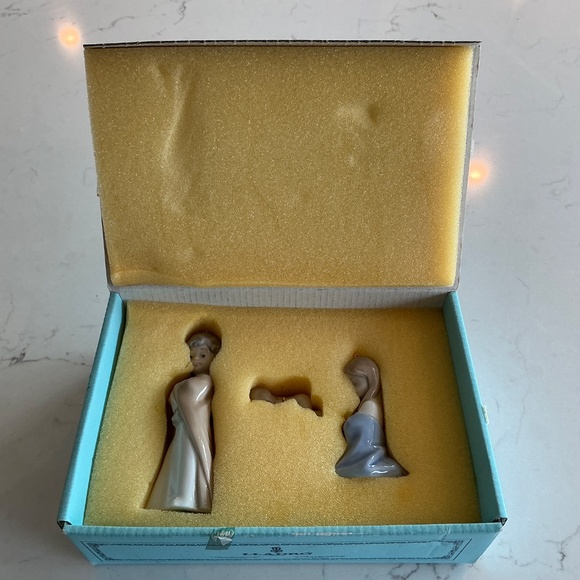 Lladro mini Sagrada Familia. Ornaments - Picture 3 of 4